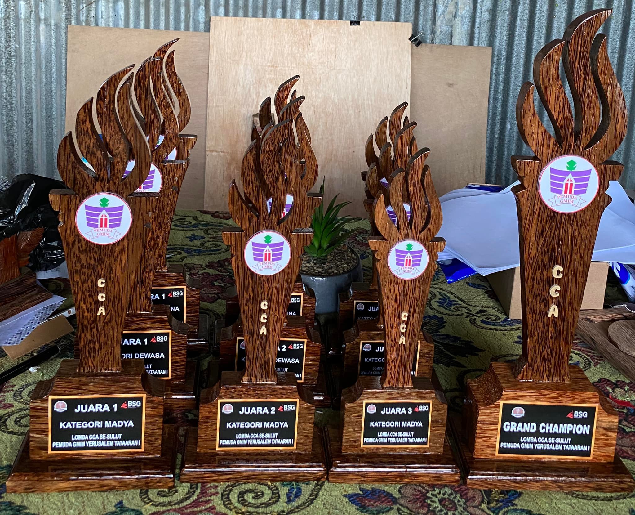 Piala Kayu