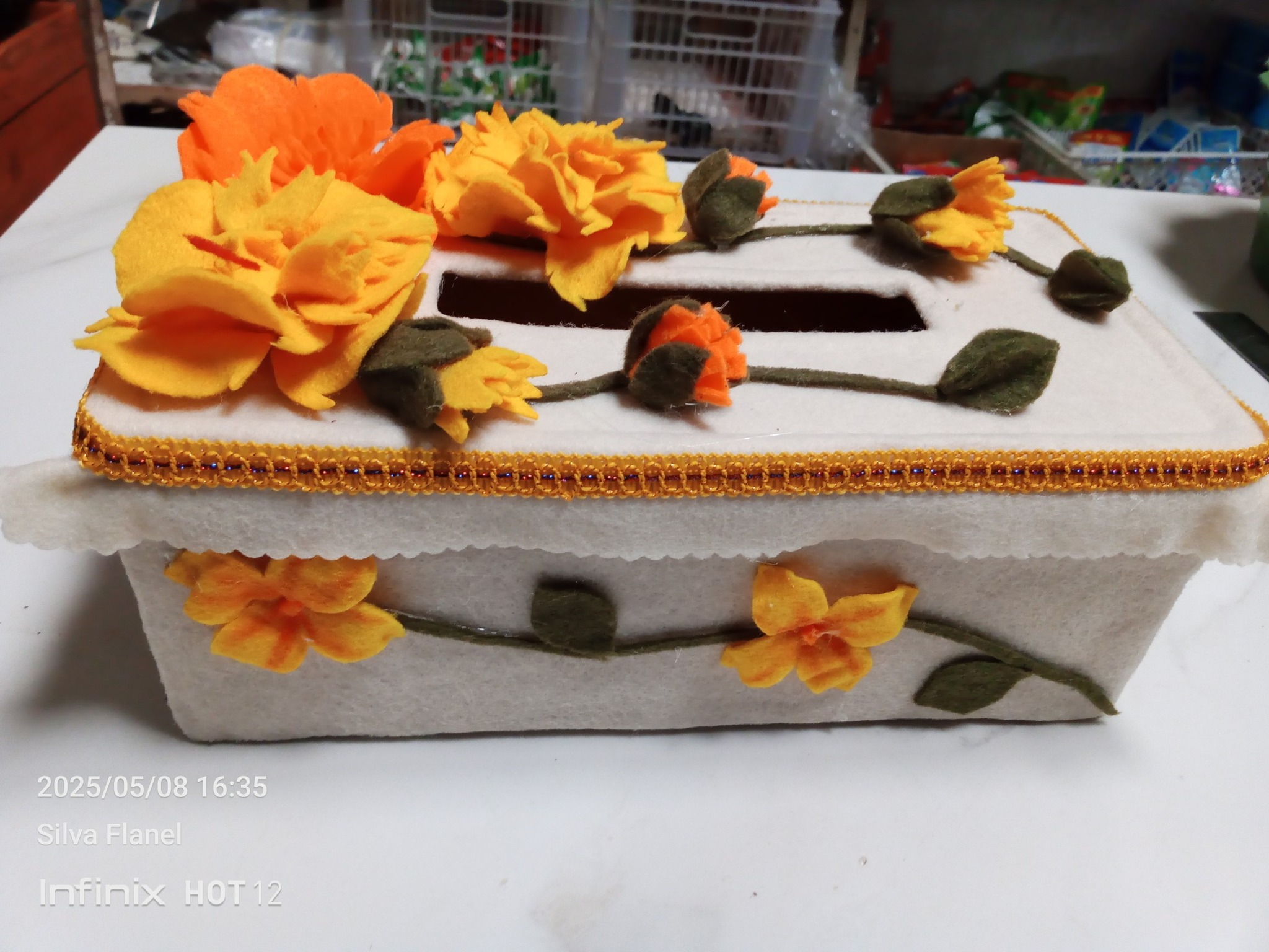 Tempat Tisu Kain Flanel